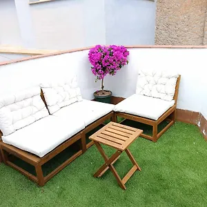 apartamentos-larios.hotelsinnerja.org/